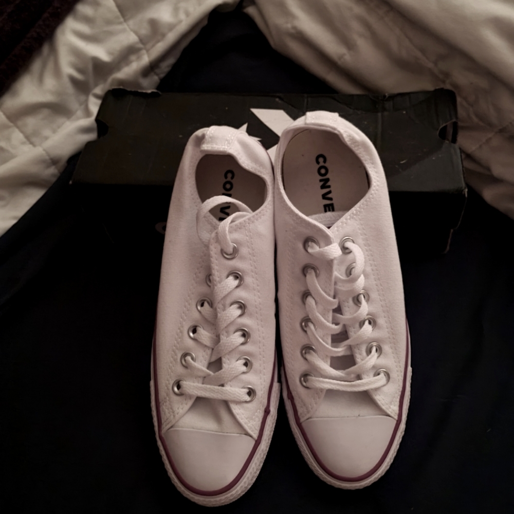 Women's converse